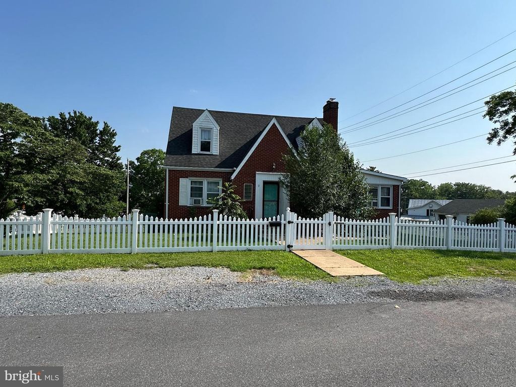 2 TERRACE LANE, Luray, VA 22835