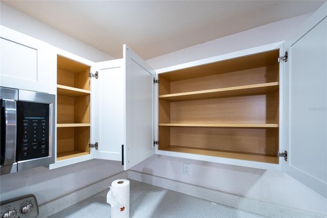 5248 KING STREET, Zephyrhills, FL 33542