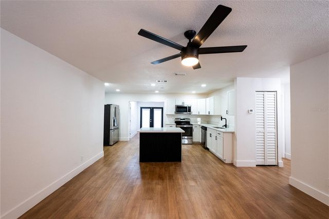 5248 KING STREET, Zephyrhills, FL 33542