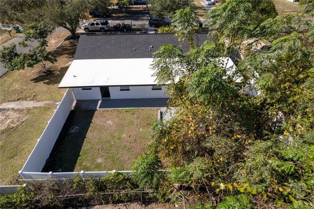 5248 KING STREET, Zephyrhills, FL 33542