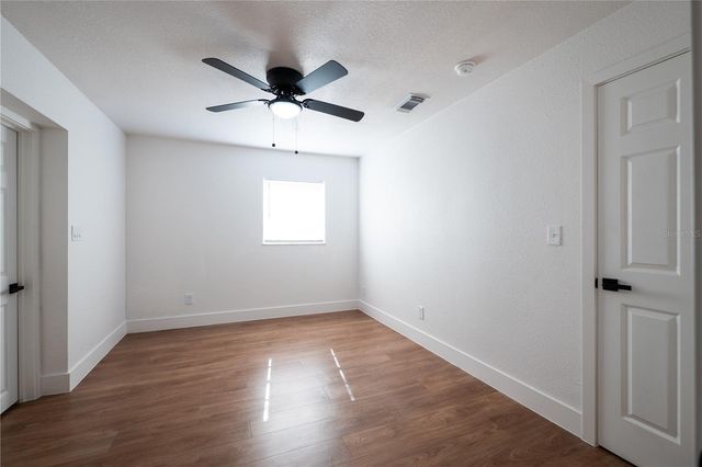 5248 KING STREET, Zephyrhills, FL 33542