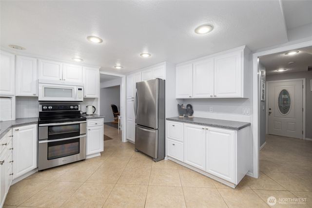 8705 Rivercrest Avenue, Everett, WA 98208