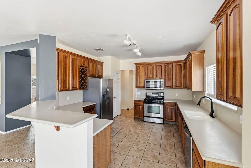 18777 S Avenida Paso Cortito, Sahuarita, AZ 85629