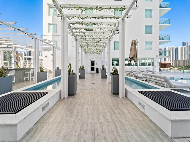 400 SUNNY ISLES Boulevard 1608, Sunny Isles Beach, FL 33160