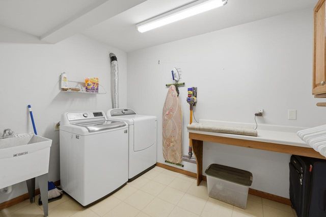1182 Broadway Drive, Sun Prairie, WI 53590