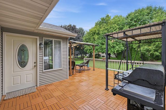 1182 Broadway Drive, Sun Prairie, WI 53590