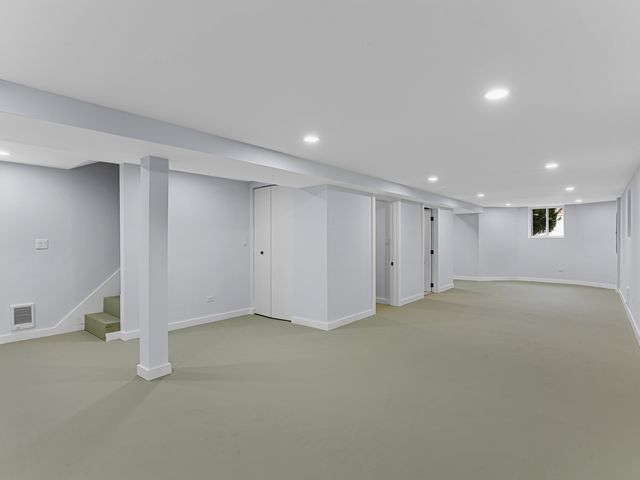 4918 W Fulton Street, Chicago, IL 60644