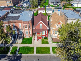 4918 W Fulton Street, Chicago, IL 60644