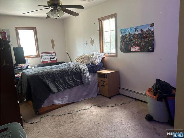 26 Grandview Avenue, Oakland, NJ 07436