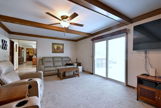 27W168 Chartwell Drive, Winfield, IL 60190