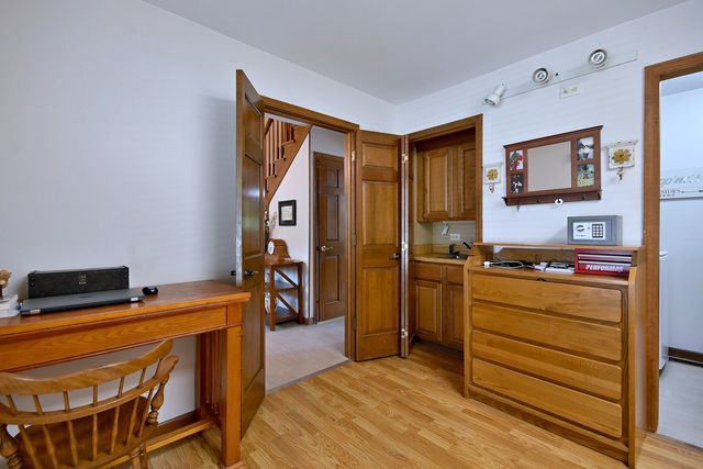 27W168 Chartwell Drive, Winfield, IL 60190