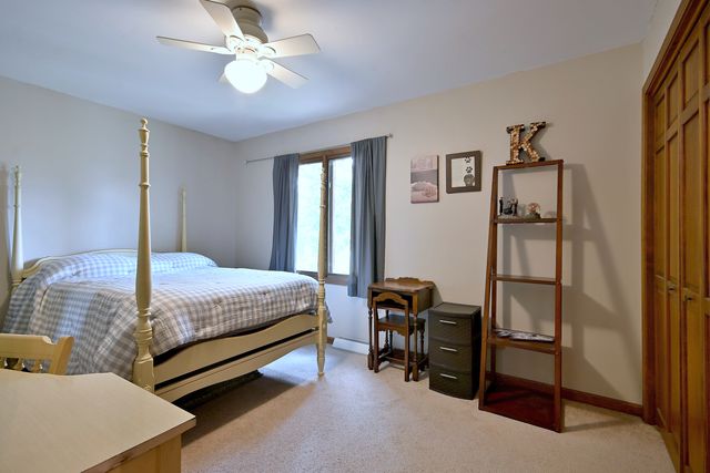 27W168 Chartwell Drive, Winfield, IL 60190