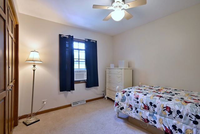 27W168 Chartwell Drive, Winfield, IL 60190