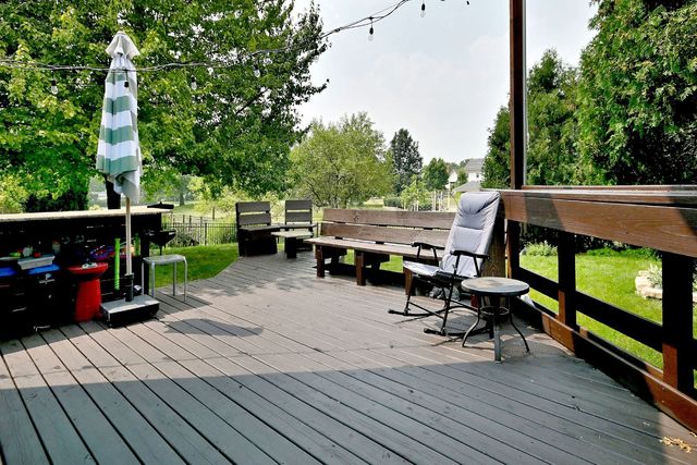 27W168 Chartwell Drive, Winfield, IL 60190
