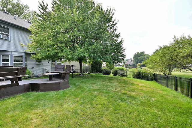 27W168 Chartwell Drive, Winfield, IL 60190