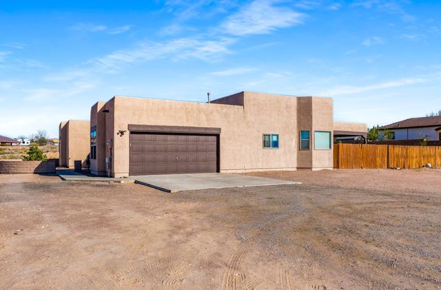 200 Aldaba Circle NE, Rio Rancho, NM 87124