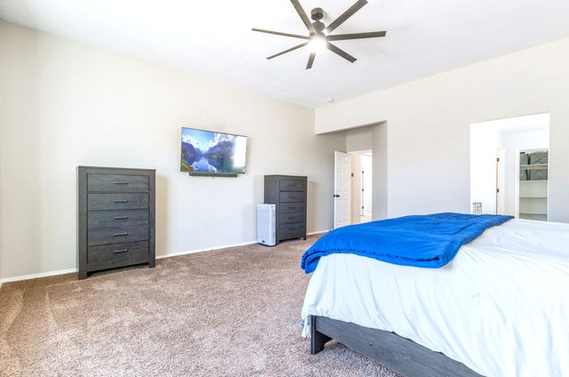 200 Aldaba Circle NE, Rio Rancho, NM 87124