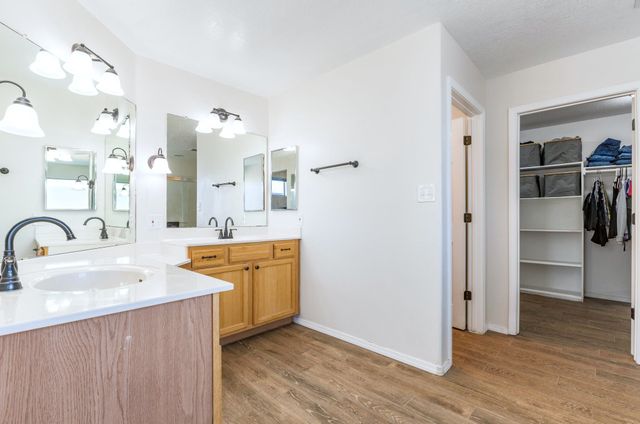 200 Aldaba Circle NE, Rio Rancho, NM 87124