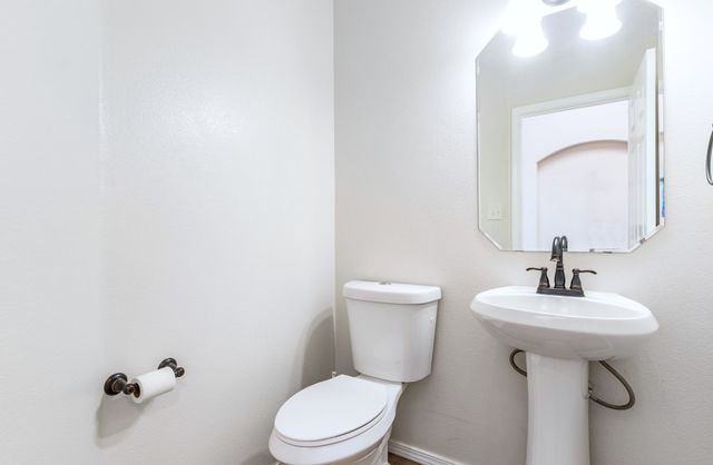 200 Aldaba Circle NE, Rio Rancho, NM 87124