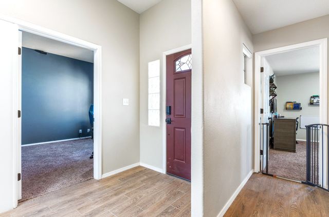 200 Aldaba Circle NE, Rio Rancho, NM 87124