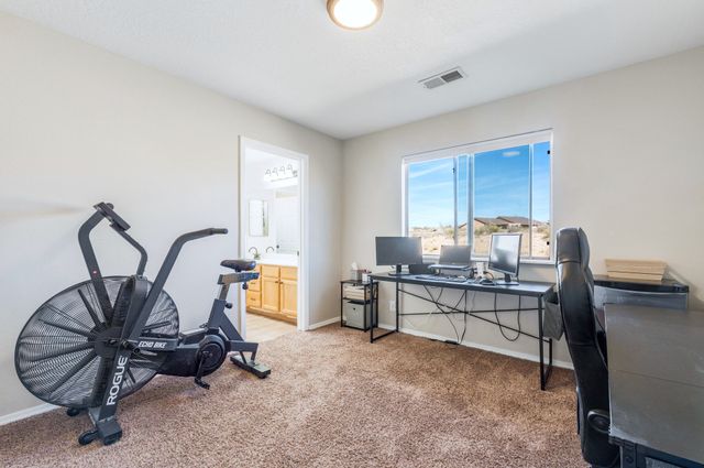 200 Aldaba Circle NE, Rio Rancho, NM 87124