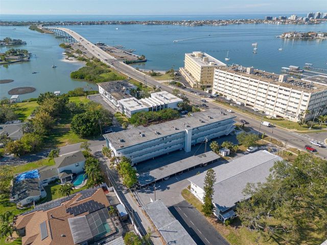 55 HARBOR VIEW LANE 301, Belleair Bluffs, FL 33770