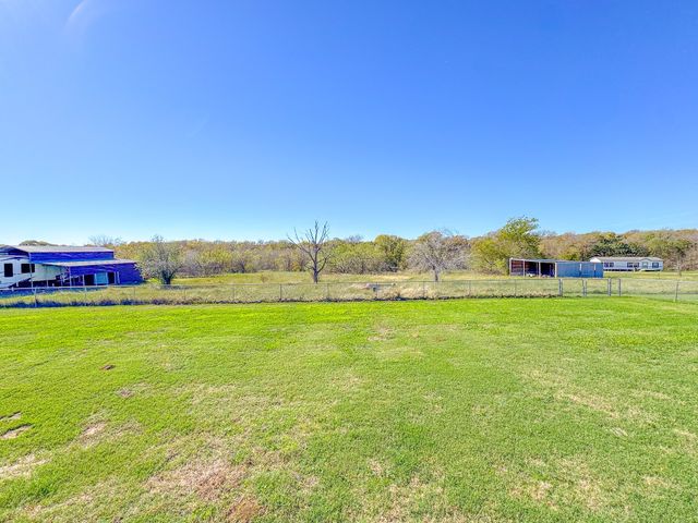 932 SE County Road 2240, Corsicana, TX 75109