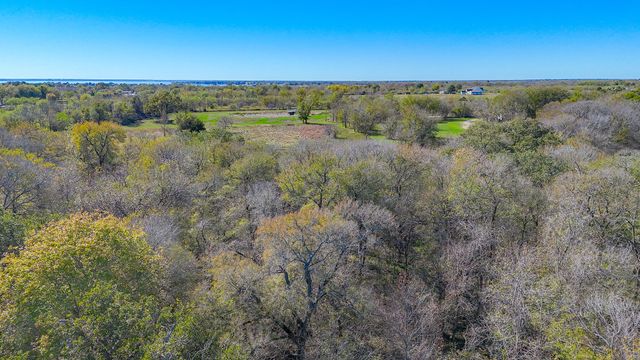 932 SE County Road 2240, Corsicana, TX 75109