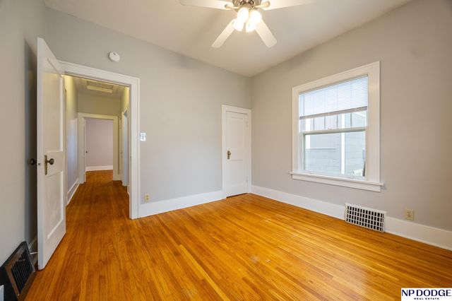 1320 N 19Th Street, Lincoln, NE 68503