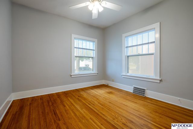 1320 N 19Th Street, Lincoln, NE 68503