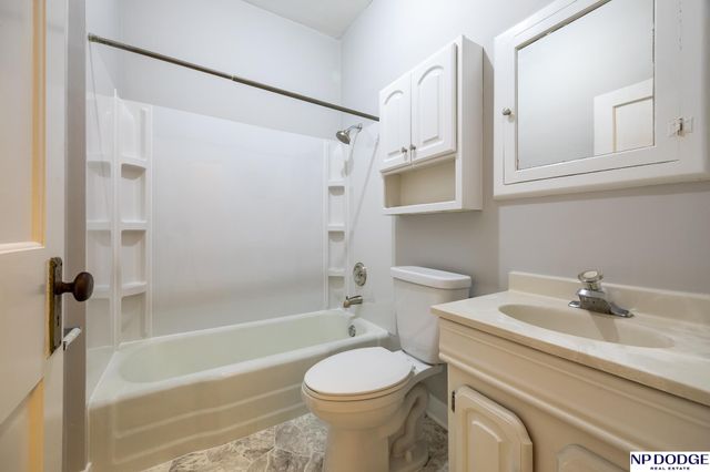 1320 N 19Th Street, Lincoln, NE 68503