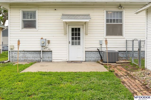 1320 N 19Th Street, Lincoln, NE 68503