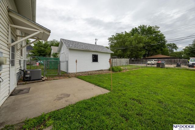 1320 N 19Th Street, Lincoln, NE 68503