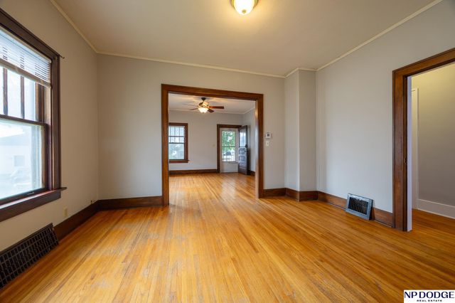 1320 N 19Th Street, Lincoln, NE 68503