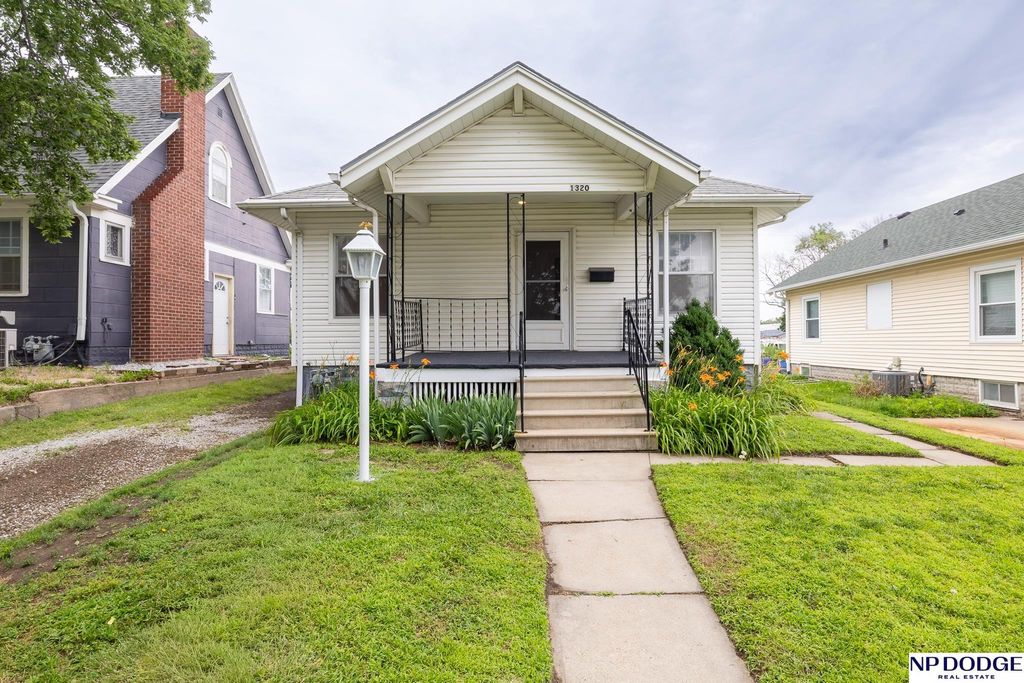 1320 N 19Th Street, Lincoln, NE 68503