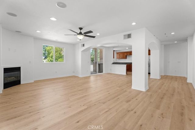 5305 Bellingham 304, Valley Village, CA 91607