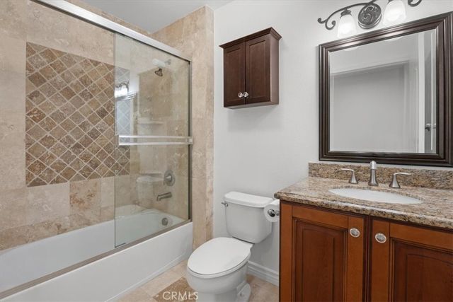 5305 Bellingham 304, Valley Village, CA 91607