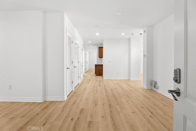 5305 Bellingham 304, Valley Village, CA 91607