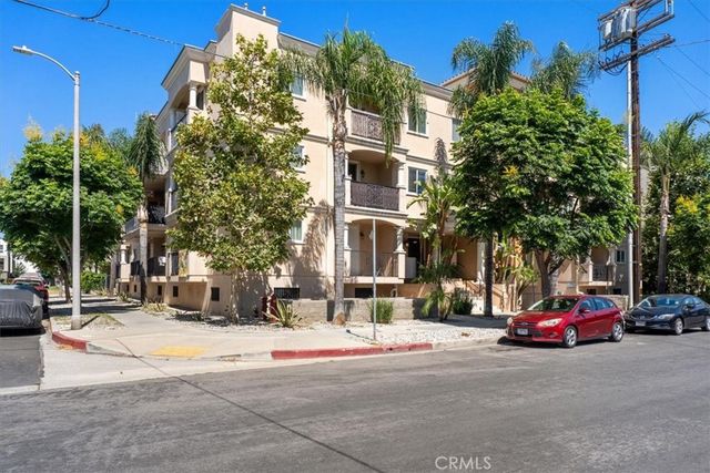 5305 Bellingham 304, Valley Village, CA 91607