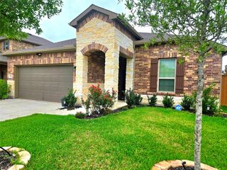 8123 Star Terrace Drive, Cypress, TX 77433