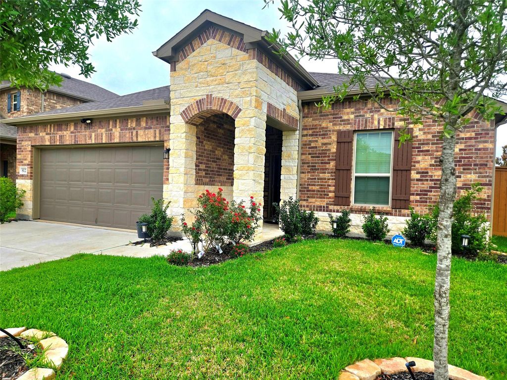 8123 Star Terrace Drive, Cypress, TX 77433