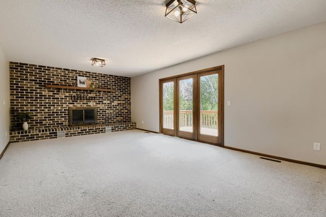 10855 Avocet Street NW, Coon Rapids, MN 55433