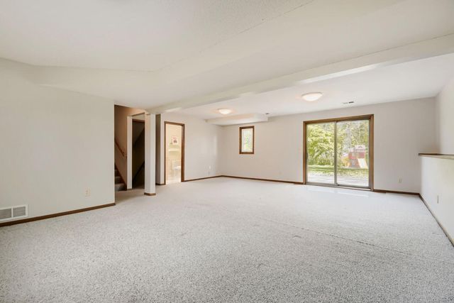10855 Avocet Street NW, Coon Rapids, MN 55433
