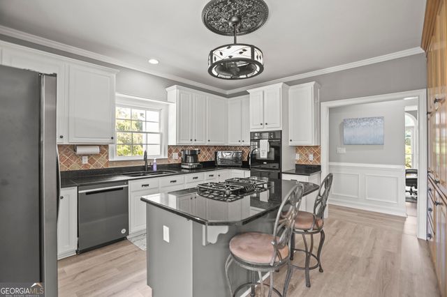 111 Royal Burgess Way, Mcdonough, GA 30253