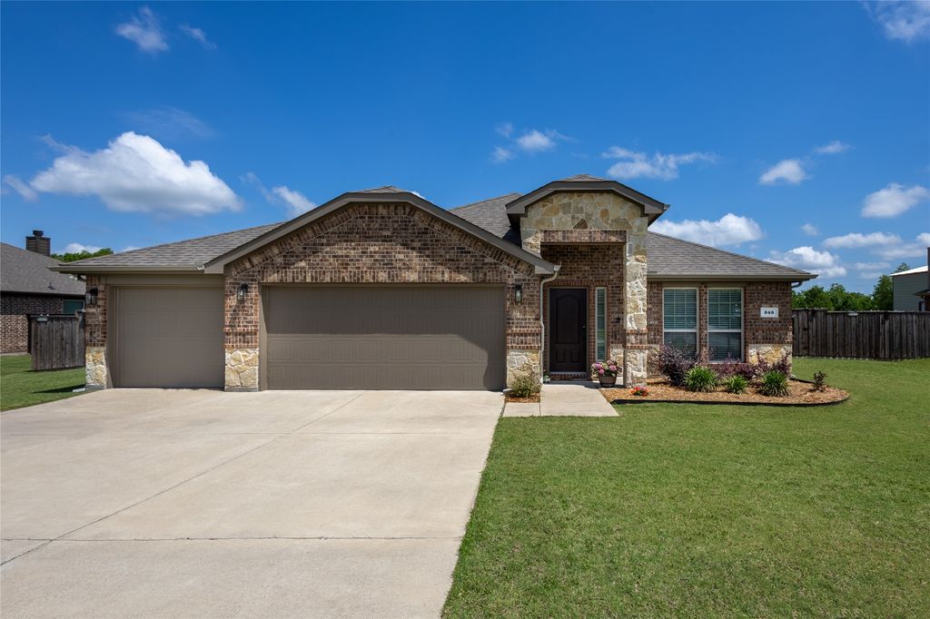 343 Amber Lane, Nevada, TX 75173