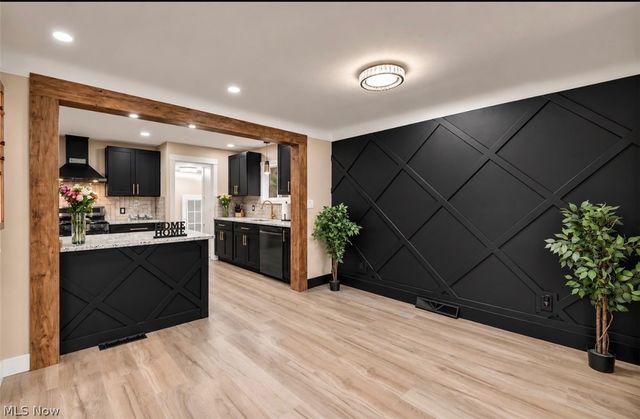 18509 Preston Road, Warrensville Heights, OH 44128