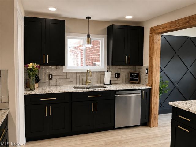 18509 Preston Road, Warrensville Heights, OH 44128