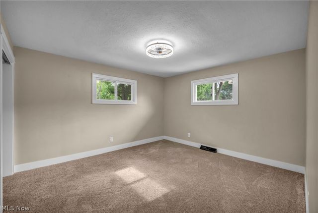 18509 Preston Road, Warrensville Heights, OH 44128