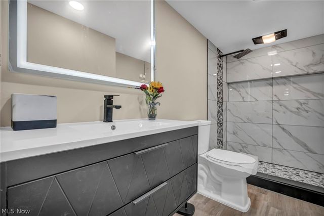 18509 Preston Road, Warrensville Heights, OH 44128