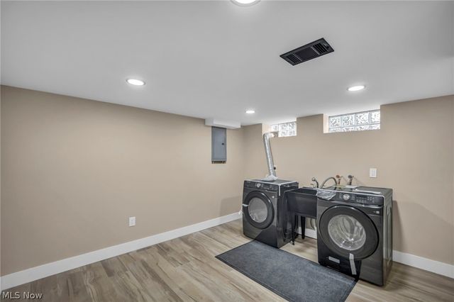 18509 Preston Road, Warrensville Heights, OH 44128